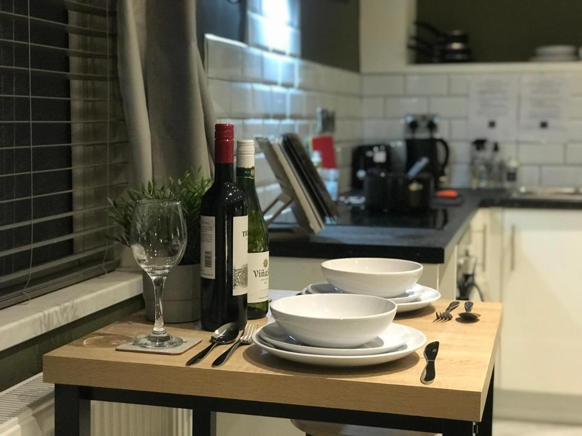Contemporary 1 Bed Studio For Comfy Stay In Wigan Ngoại thất bức ảnh